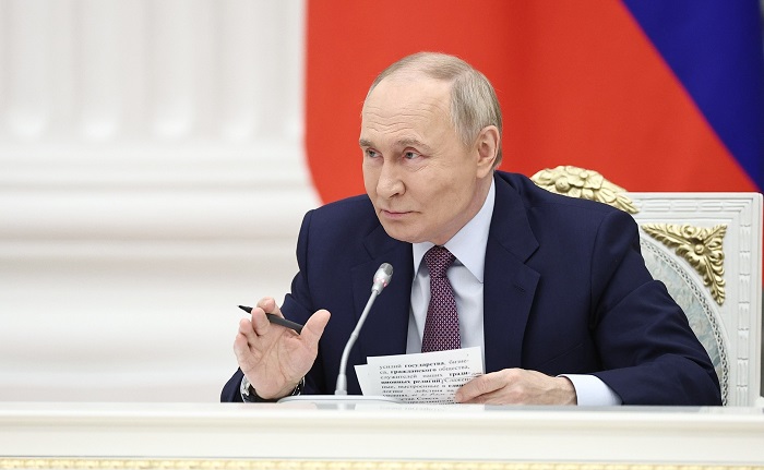 2025_10-20_10-26_РГ_Путин_заявил_что_семейная_налоговая_выплата_01.jpg