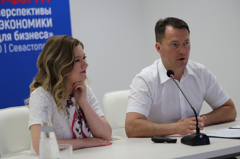 2020-06-29_В_Севастополе_обсудили_цифровое_будущее_налоговой_службы_02.jpg 2020-06-29_В_Севастополе_обсудили_цифровое_будущее_налоговой_службы_02.jpg